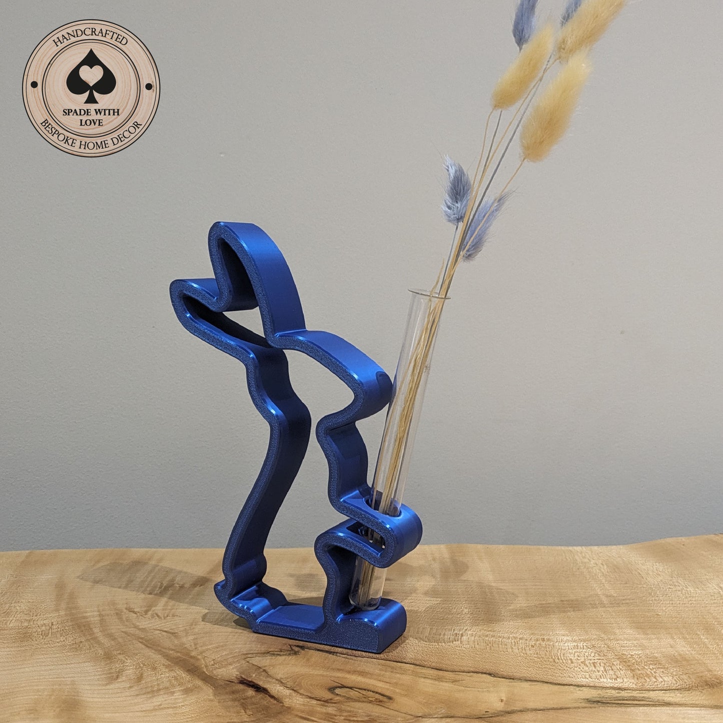 3d printed bunny vase. Bunny single stem vase. Easter Vase. Bunny plant propagtor. Blue Vase