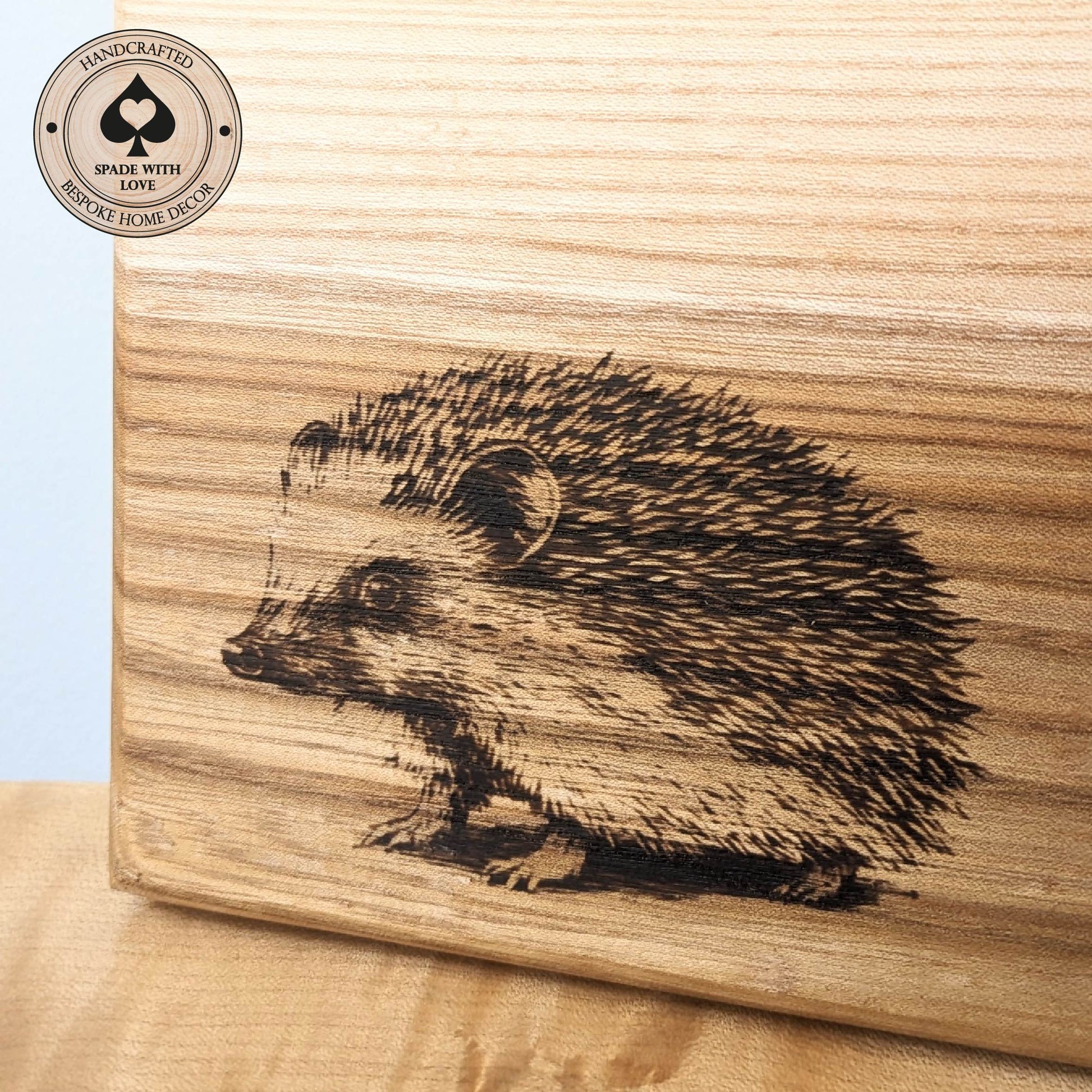 Solid Wood Serving Board - Personalised Serving Board - Custom Wooden Serving Board - Add your Name Board - hedgehog Serving Board